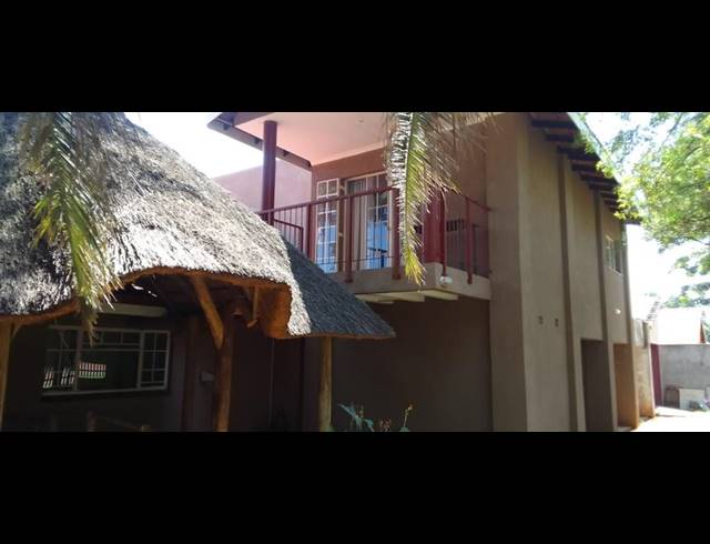 4 BEDROOM HOUSE FOR SALE IN ROODIA